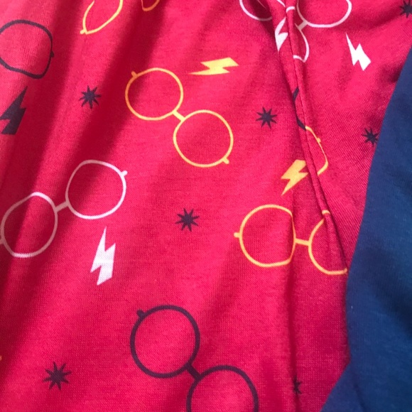 Harry Potter Three Piece Pajama Set XS - Picture 12 of 14
